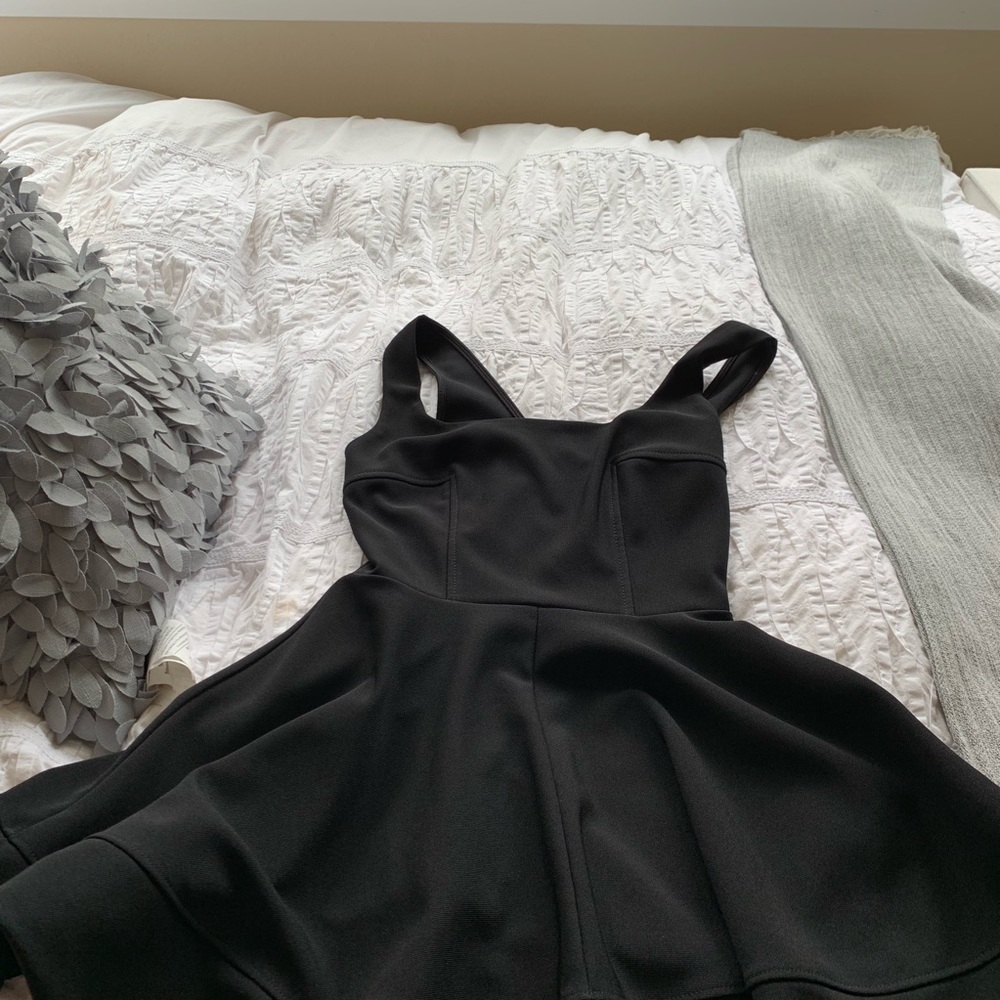 Lulus black dress